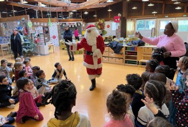 PÈRE NOËL DANS LES ÉCOLES ET ACCUEILS DE LOISIRS